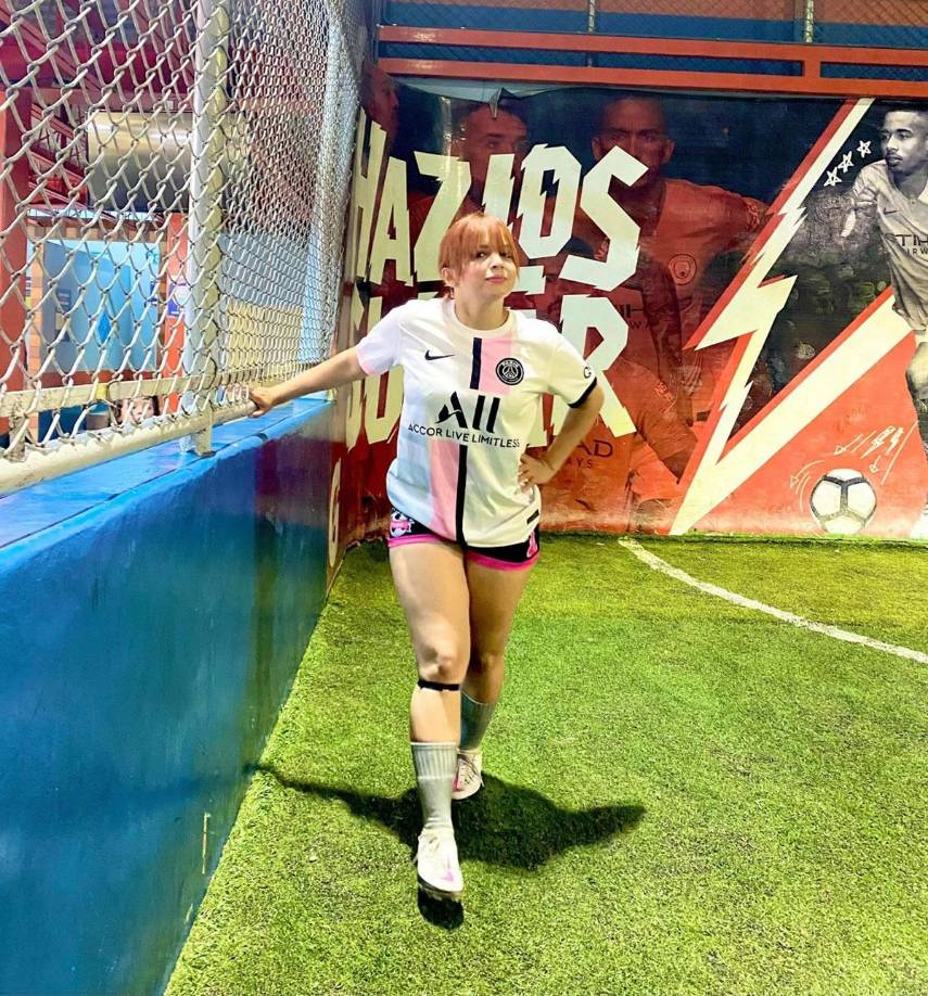 Mallely Dueñas actualmente juega al fútbol con el París FC en San Pedro Sula.