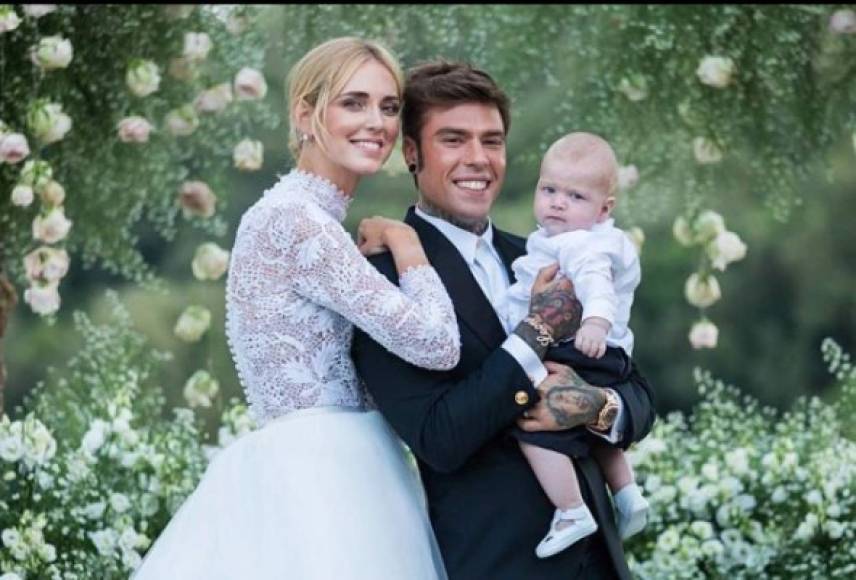 El secreto mejor guardado de toda novia salió a la luz, Chiara apostó por un diseño de Dior, luciendo un vestido espectacular.