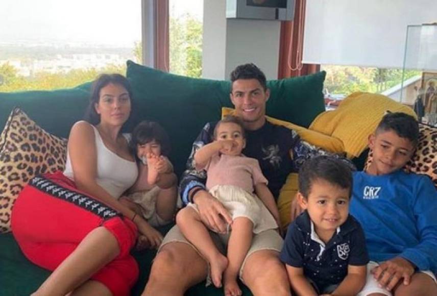 Cristiano Ronaldo la pasa a lo grande con su familia y se alista para un 2020 de mucha actividad deportiva.