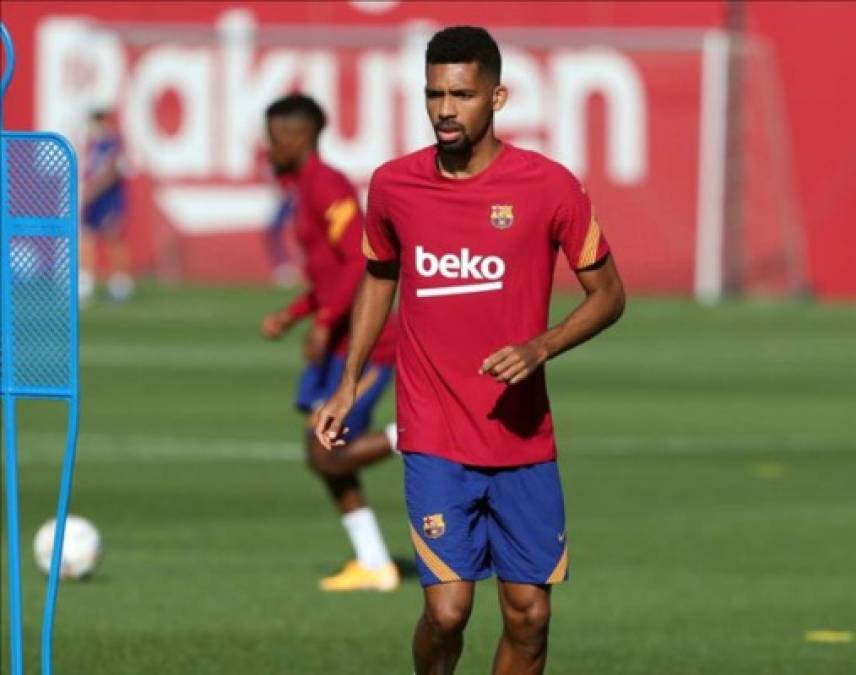 Matheus Fernandes - El caso del centrocampista brasileño es uno de los más sorprendentes de los últimos años en el Barça. Fichado en el último mercado invernal, el futbolista de 22 años no sólo no ha entrado aún en una convocatoria, sino ni tan siquiera ha sido presentado por el club culé.