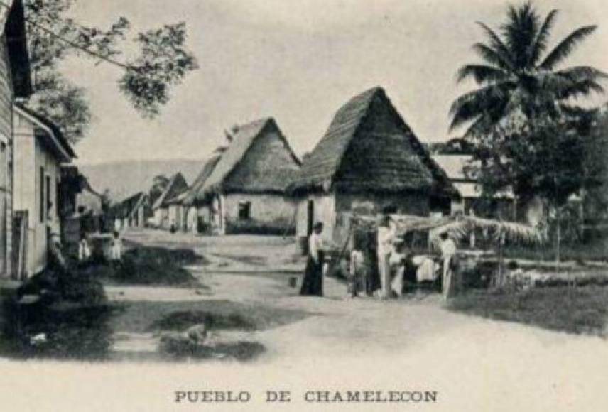 Para el siglo XVII fue trasladada cerca del poblado indígena de Azula, junto al río Piedras. Ya en 1825 el jefe de esatado Dionisio de Herrera dividió el territorio hondureño en departamentos, ubicando a San Pedro Sula en Santa Bárbara.