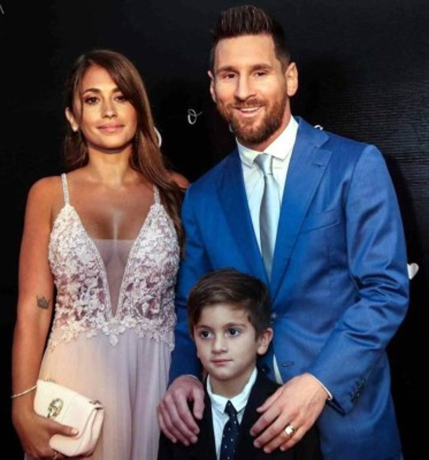 El vestido de Antonella ha causado revuelo en las redes sociales.