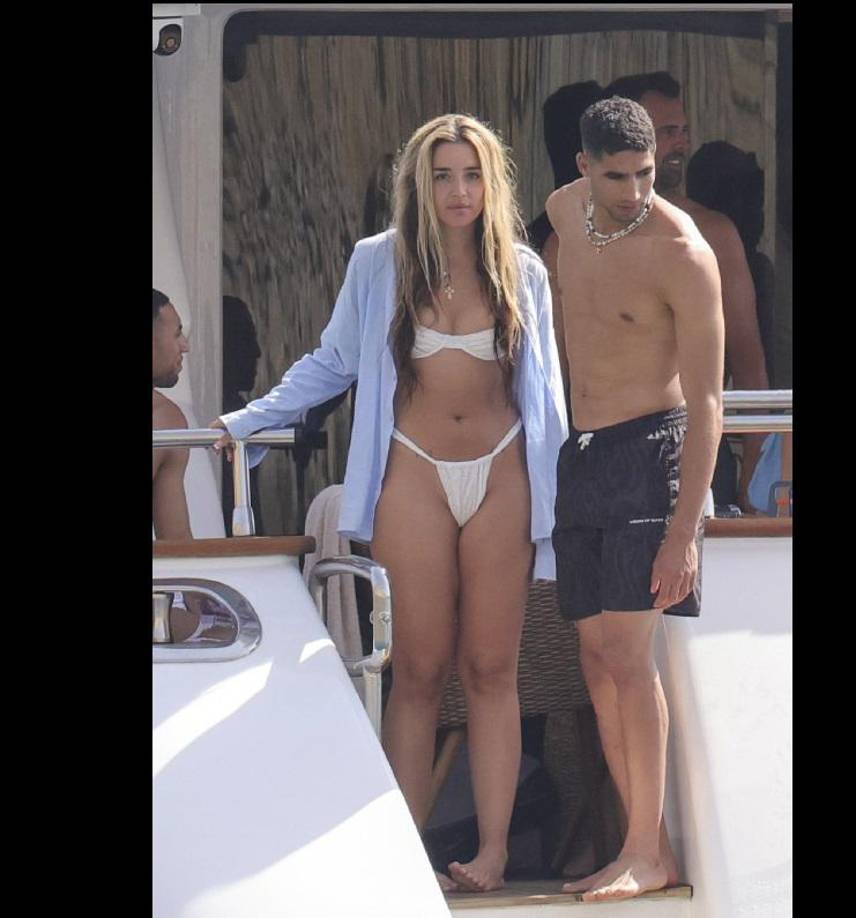 En 2018, el marroquí empezó una relación con la actriz Hiba Abouk, con la que se llegó a casar y a tener dos hijos: Amín y Naím. Sin embargo, la pareja decidió divorciarse el año pasado por una presunta violación. Foto agencia Gtres.