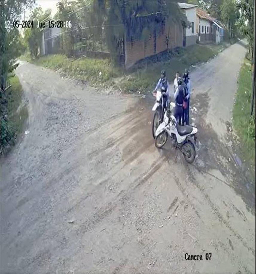 El agente, que acompañaba a otros tres uniformados en una requisa ocurrida en una zona populosa de la ciudad sureña, utilizó su arma reglamentaria para disparar contra la mascota de una familia. 