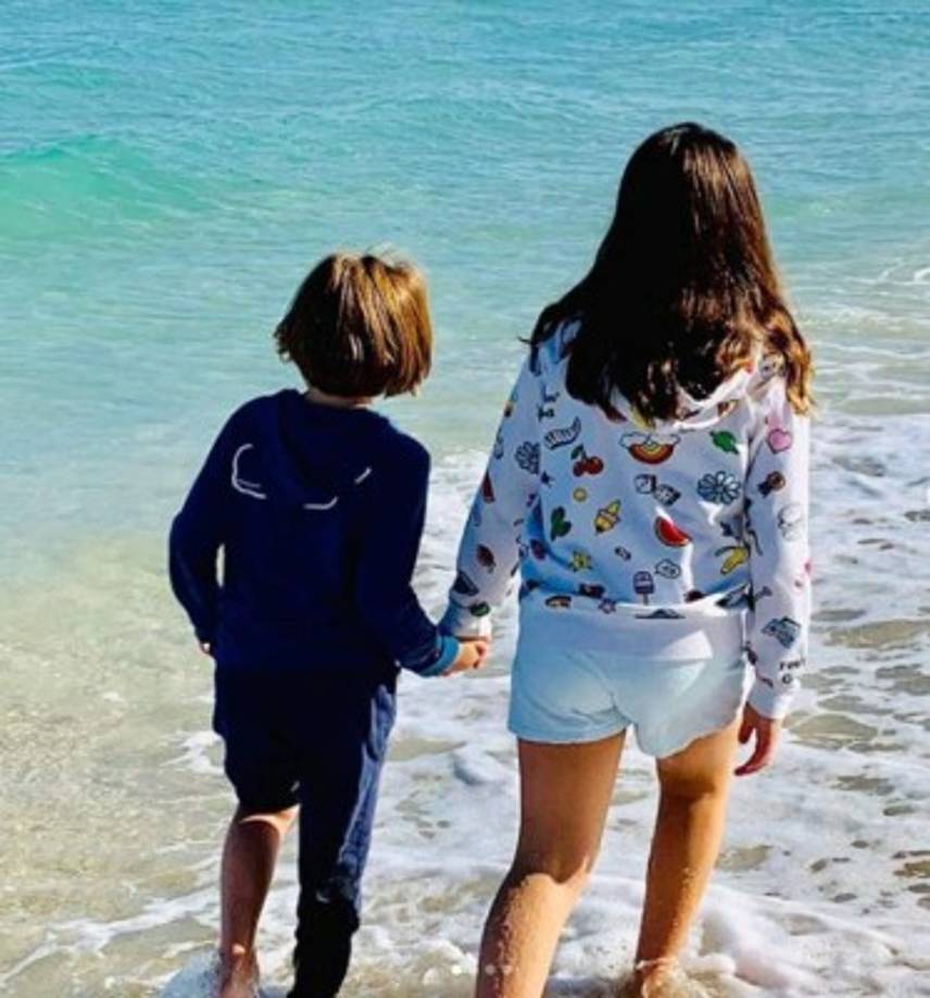 Tommy y Thalía, que son una de las parejas más activas en Instagram, ahora presumen con frecuencia a sus retoños.