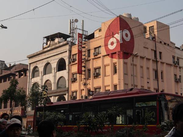 Muchas parejas jóvenes y no casadas usan la plataforma Oyo para habitaciones. (Saumya Khandelwal para The New York Times)