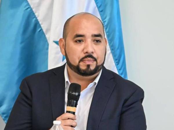 Daniel Esponda, ministro de Educación.