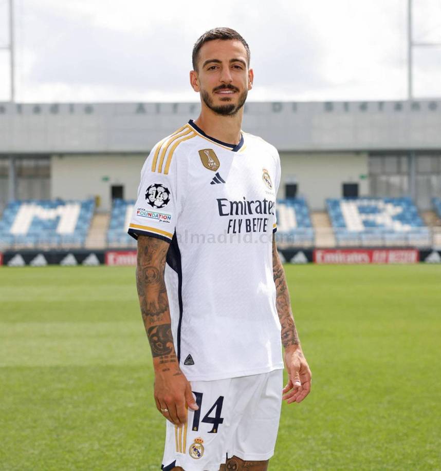 Real Madrid ejecutó la cláusula de compra de Joselu Mato, que jugtó cedido en la temporada 2023-2024, aunque seguía siendo propiedad del Espanyol. El campeón de Champions habría abonado unos 1,5 millones de euros por esa cláusula prevista en el acuerdo entre ambos equipos, aunque no sería más que un paso previo a la salida del ariete. Y es que varias informaciones hablaron en los últimos días del interés de un club saudí, el Al-Gharafa, el que sería el próximo destino del atacante, de 34 años.
