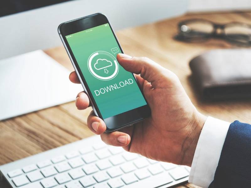 ¿Se pueden infectar mis dispositivos al descargar Apps de Google Play?