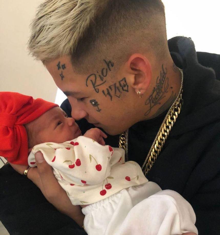 En septiembre de 2021, L-Gante recibió a su primera y única hija, Jamaica, producto de su relación con Tamara Báez. “Se va a llamar Jamaica. A mí me parece que el nombre es original. Siempre me gustaron nombres así: ningún ‘María’, ‘Carlos’, ‘Eduardo’” , explicó la mamá de la niña en una entrevista a Teleshow en ese entonces.