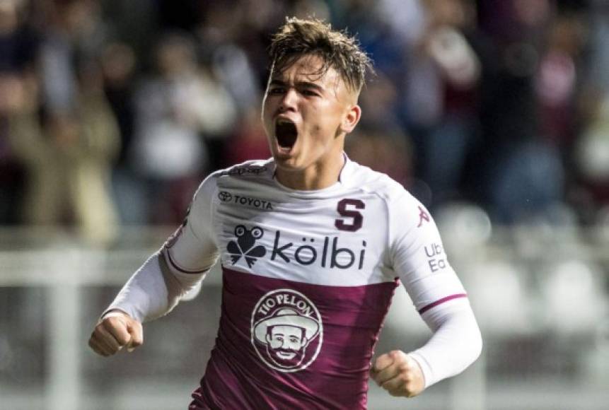 Manfed Ugalde celebrando la victoria del Saprissa contra el Motagua.