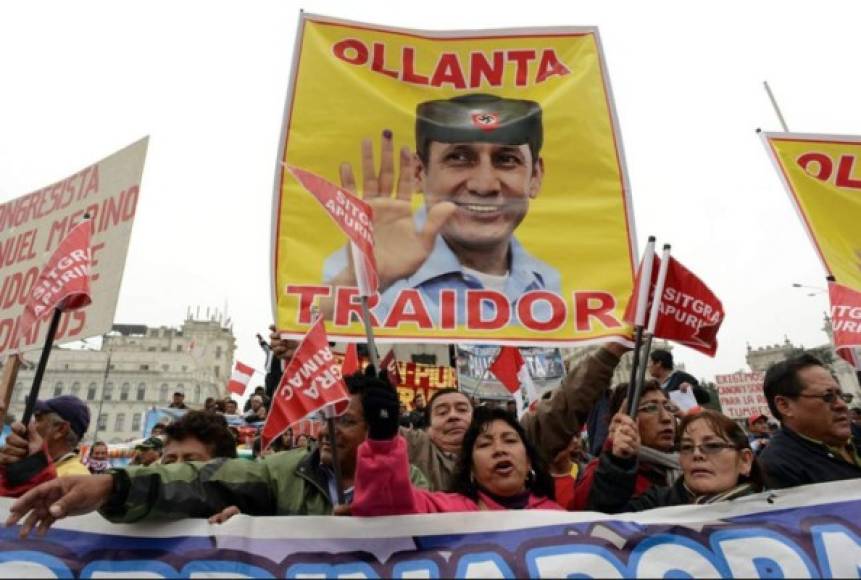 En Perú, las investigaciones a la primera dama Nadine Heredia por supuesto lavado de dinero durante la campaña del presidente Ollanta Humala han desatado las protestas en la calle.