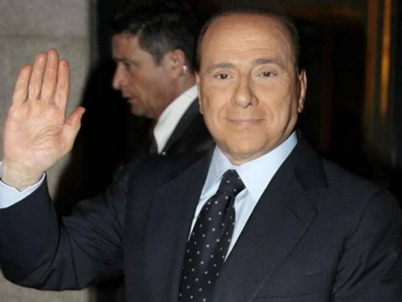 Desde el 2007, Zappadu publicó tres grandes exclusivas que hicieron temblar al fundador de Forza Italia.