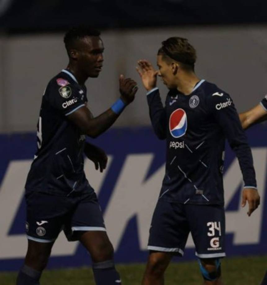 La ventaja es clave para los azules que irán al Yankel Rosenthal a cerrar la serie. Los verdes ahora tendrán que vencer a los azules por diferencia de dos para ir a los penales y tres para acceder a la final.<br/>