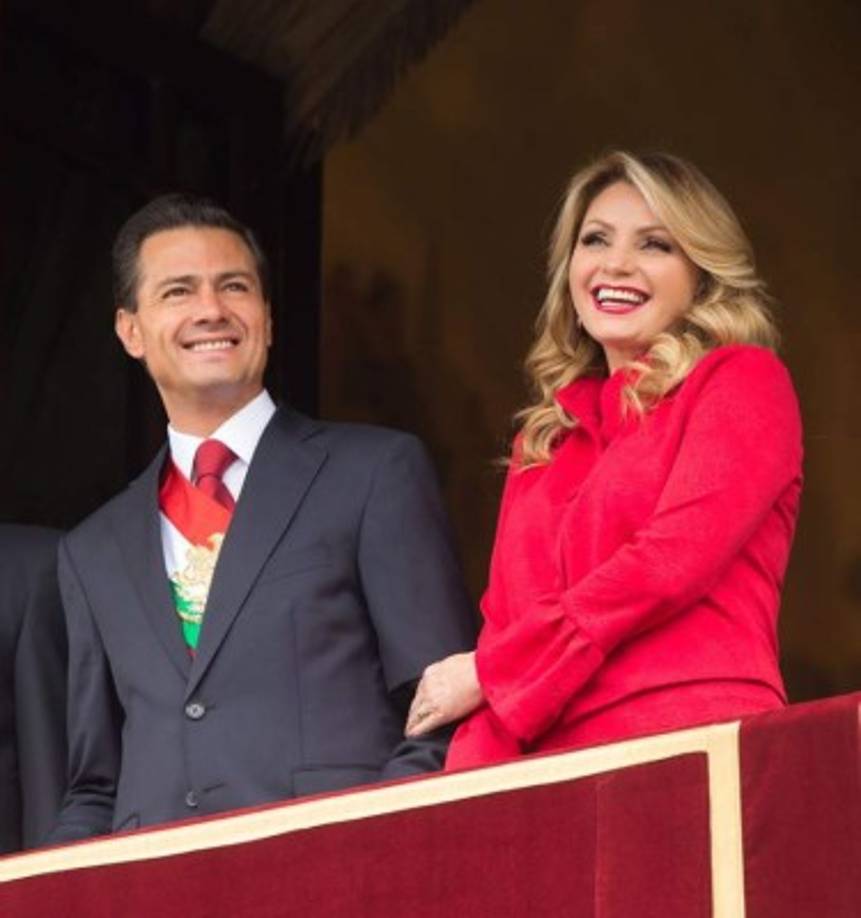 La primera dama mexicana, Angélica Rivera, ha enfrentado el escrutinio de la prensa mexicana luego de que a finales de 2014 saliera a la luz una investigación que revelaba que la ex actriz mexicana era dueña de una mansión valorada en 7 millones de dólares.