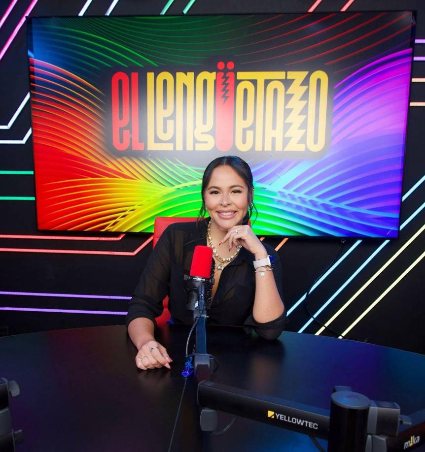 Agregó que la foto de la “bolsa solidaria” sucedió en La Ceiba en el año 2015 cuando ella se econtraba de viaje por esta ciudad junto a su esposo, y se dio la oportunidad de conocer al alcalde en ese momento.