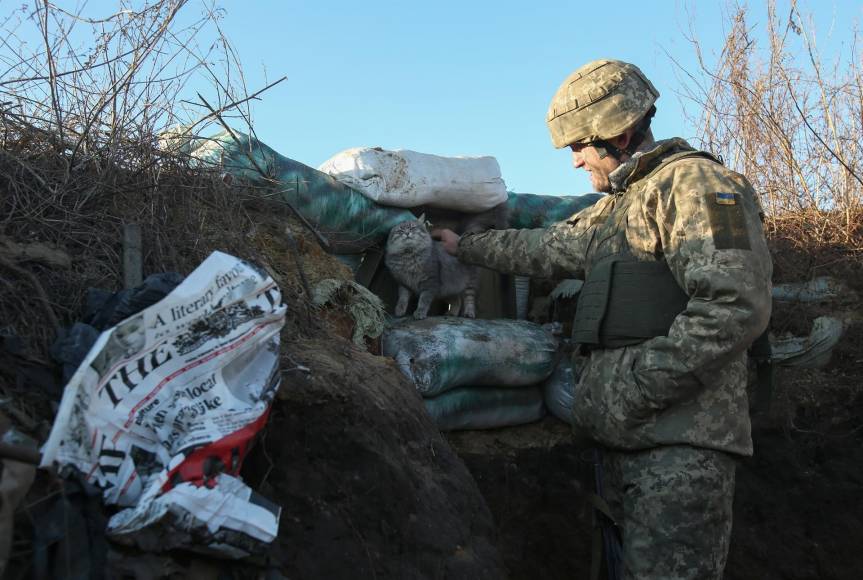 Ucrania despliega sus tropas y se declara lista para responder a cualquier ataque ruso