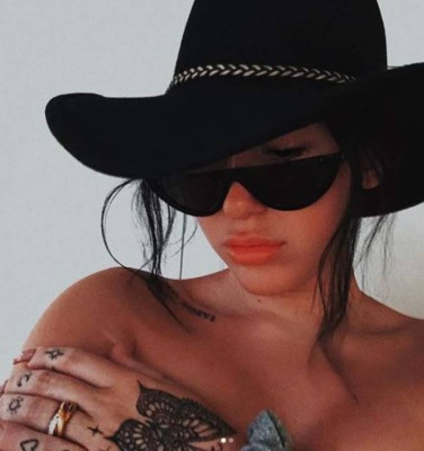 Noah Cyrus ha dejado a un lado su carrera y ha mostrado en sus redes sociales, el lado 'oscuro' poco conocido.