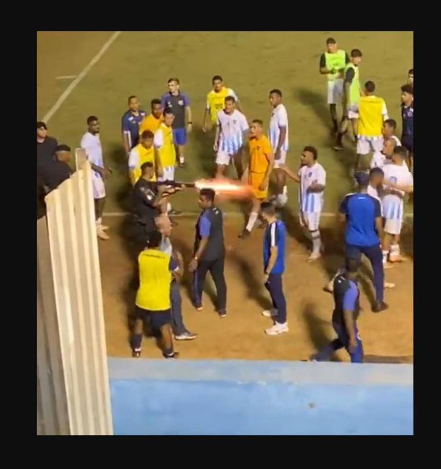 Un policía le disparó a un futbolista y alcanzó la pierna derecha del jugador, que debió ser atendido de urgencia.