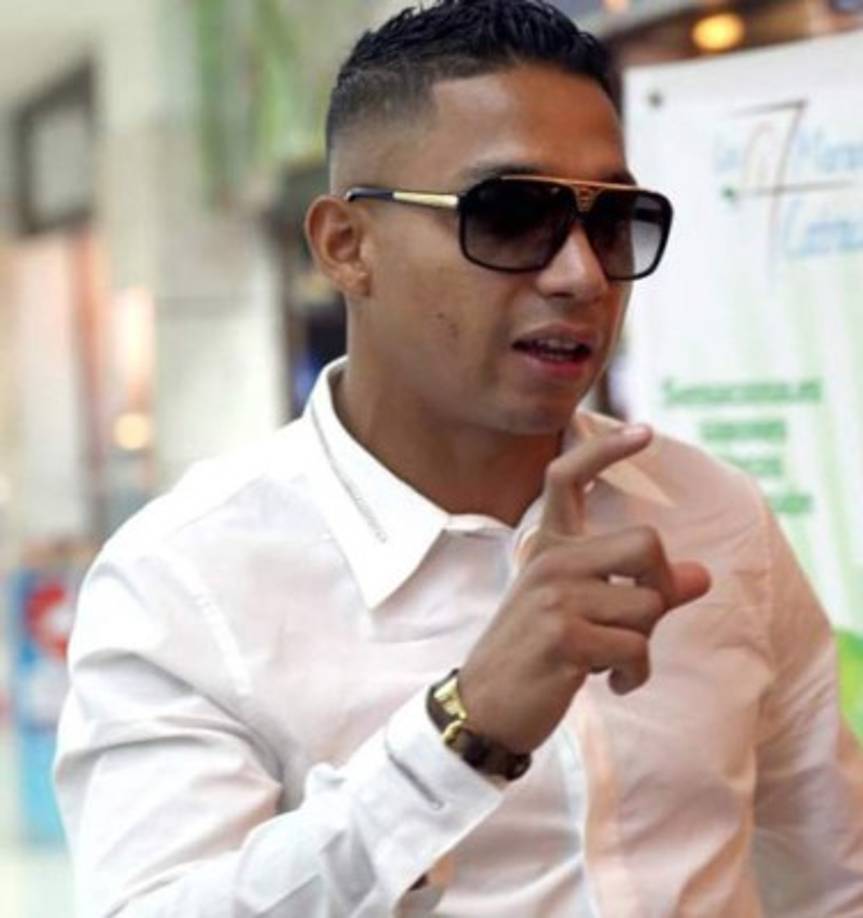 Emilio Izaguirre: Tras quedar desligado en Arabia Saudita, el defensor hondureño podría ser fichado por el Toronto FC .