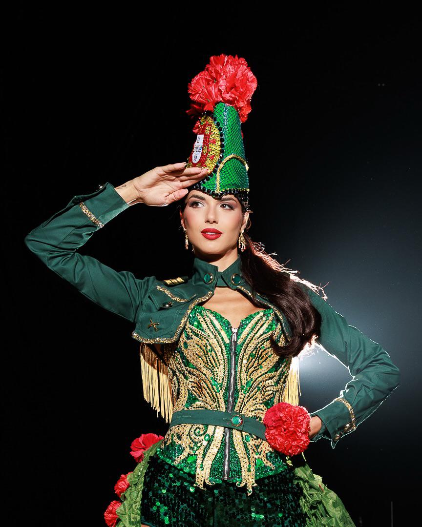 Miss Universo 2025 deslumbra con los trajes típicos más espectaculares