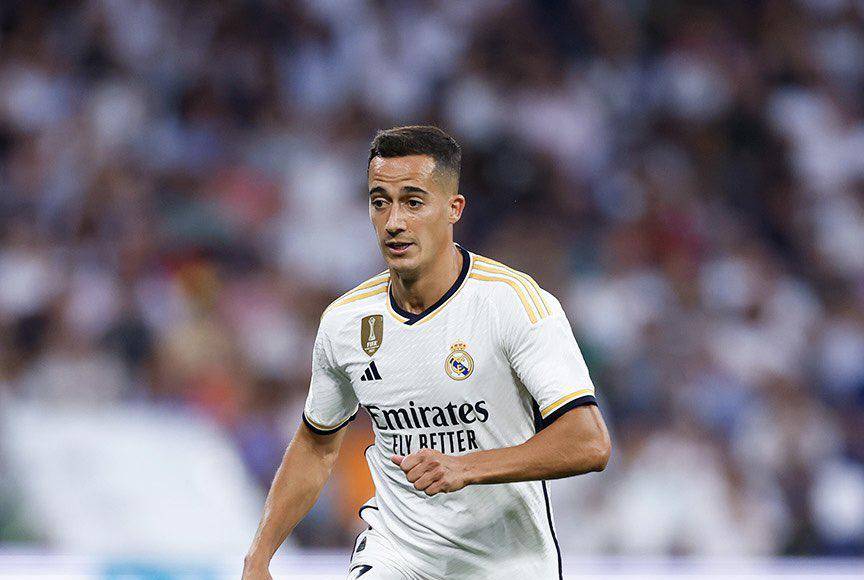 Lateral derecho: Ante la baja de Dani Carvajal por sanción, Lucas Vázquez es el titular.