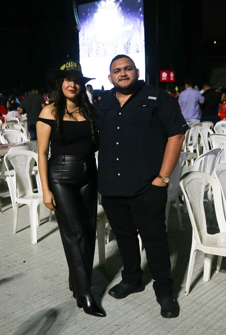 Carín León ofreció una serenata inolvidable en Tegucigalpa