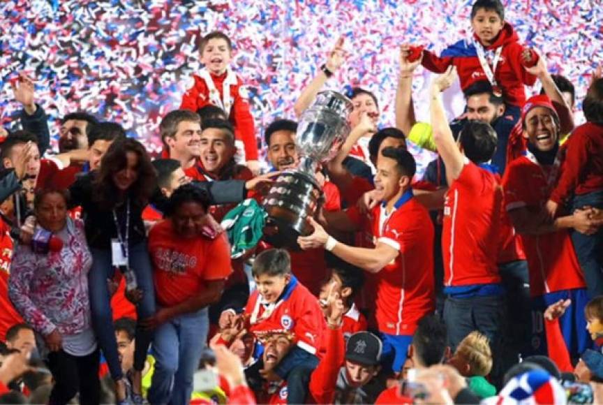 La #LadyReportera aparece también en la celebración de Chile en la Copa América.