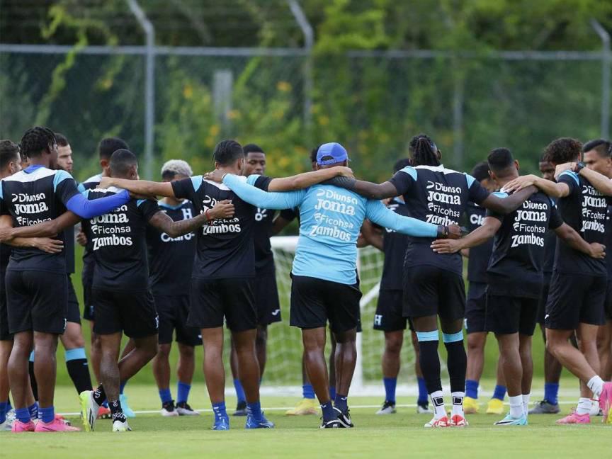 OFICIAL: Honduras anuncia tres bajas previo a Nations League; confirma un reemplazo