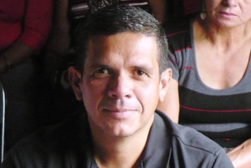 Detenido en Haití en 2015 por agentes estadounidenses y quien posteriormente se declaró culpable de narcotráfico, Lobo contó que empezó a involucrarse en el tráfico de drogas en 2010. “En el primer año de la presidencia de mi padre”, ayudando a Javier Rivera y a su hermano Devis Leonel con “contratos del gobierno de Honduras para lavar dinero”, aseguró.