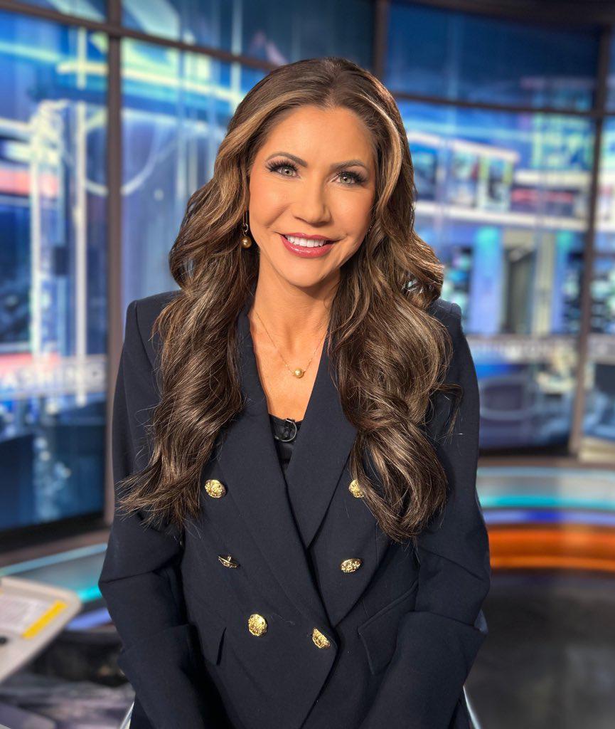 ¿Quién es Kristi Noem, secretaria de Seguridad de Estados Unidos que visitó Honduras?