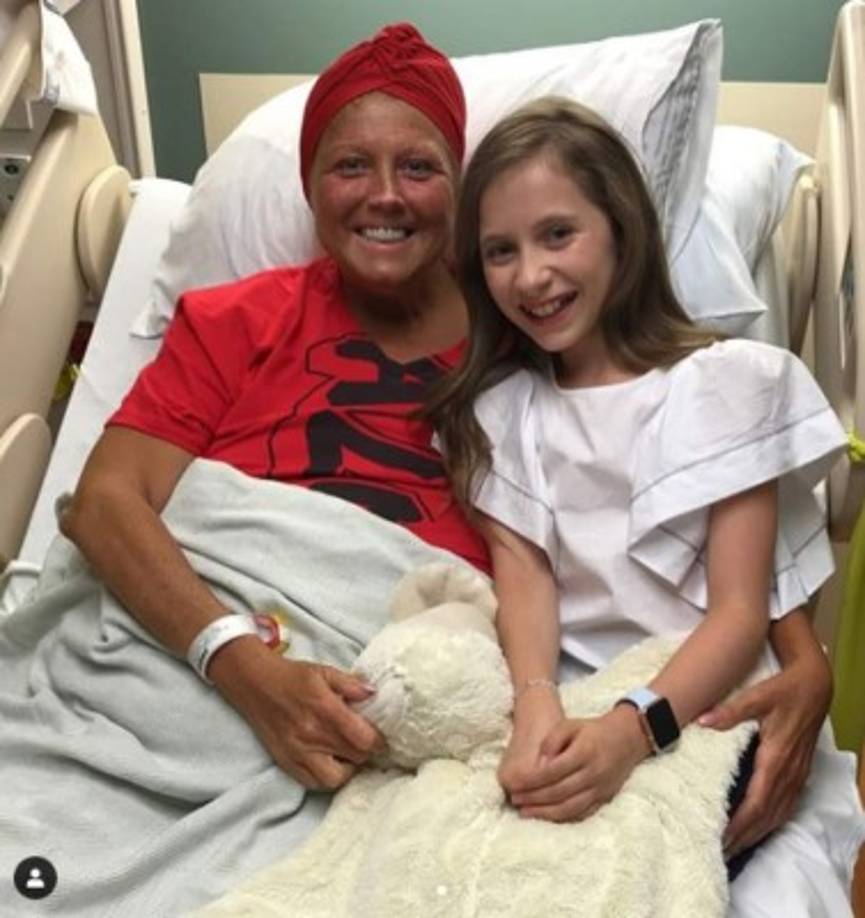 Muchas de sus alumnas le mostraron su apoyo y cariño visitándola en el hospital, lo cual la llenaba de energía a la coreógrafa.