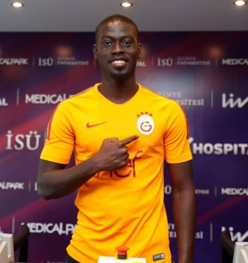 El Galatasaray obtiene la cesión del mediocentro senegalés Badou Ndiay hasta final de temporada. Llega procedente del Stoke City. <br/>