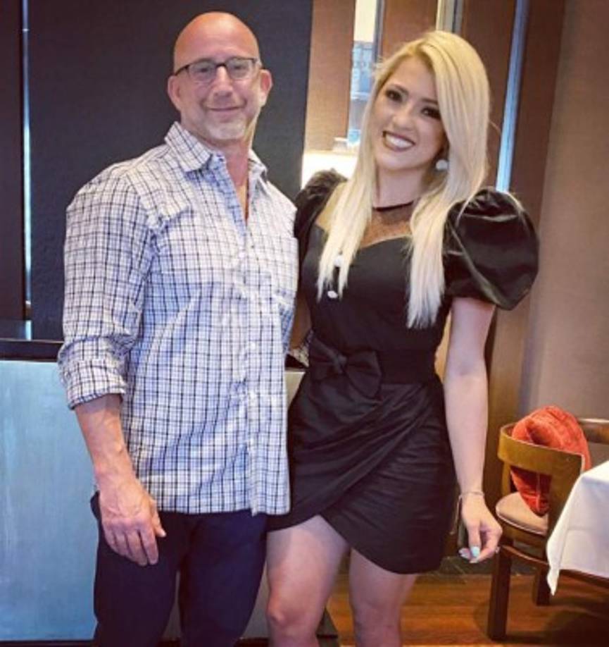 El pasado mes de julio, Debbie Bertrand presentó en redes sociales a su nueva pareja sentimental.