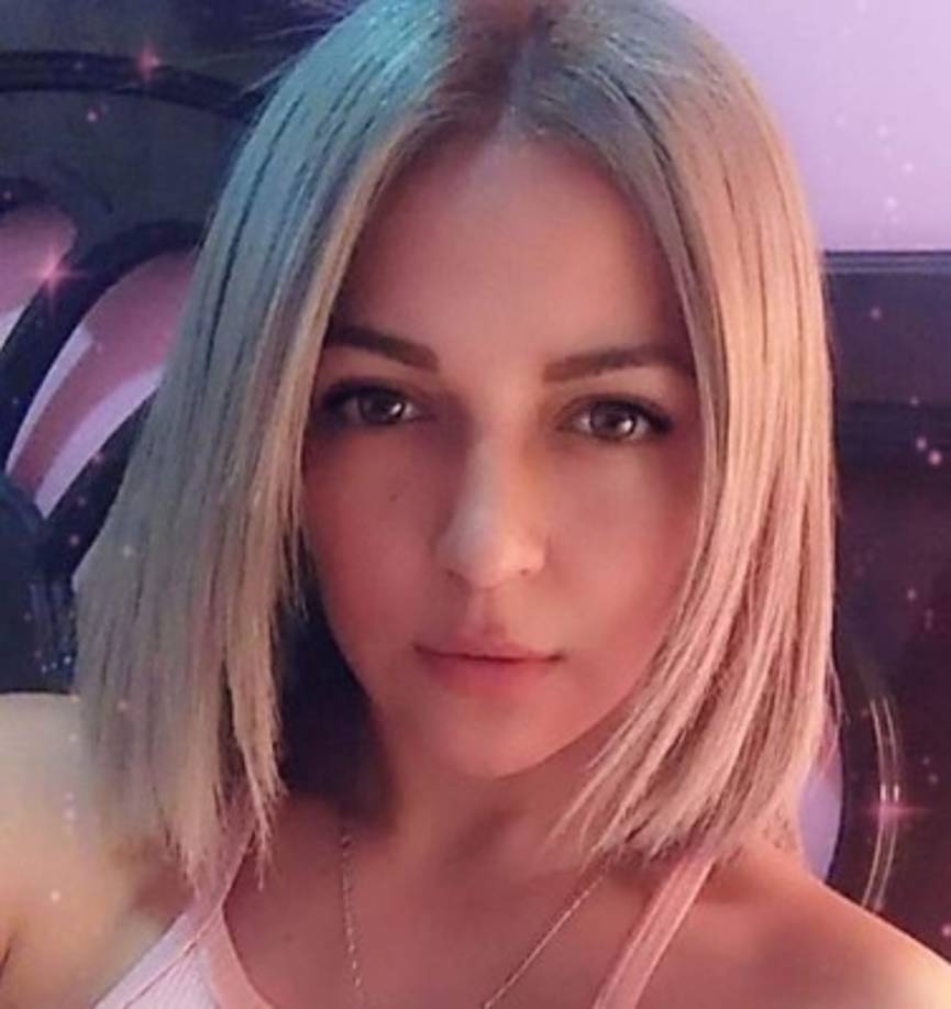 Cristy Romero labora como presentadora de noticias y es la mujer catracha que conquistó al uruguayo Ramiro Bruschi.