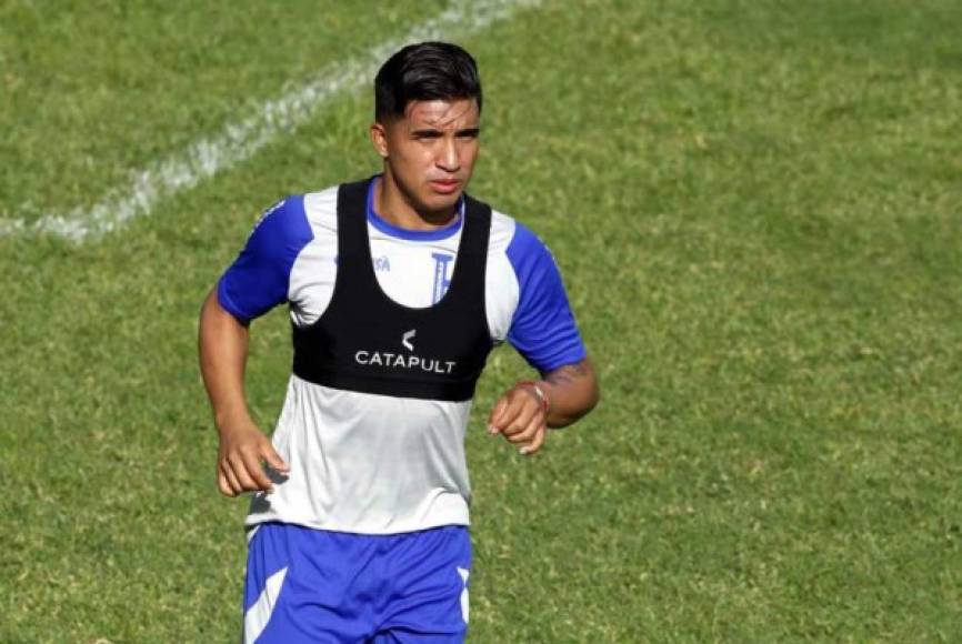 Michaell Chirinos: El delantero se ha ganado la confianza de Fabián Coito y estará en la zona de ataque de Honduras ante El Salvador.
