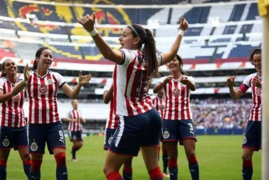 La goleadora de las Chivas celebra sus goles con este sexy baile.