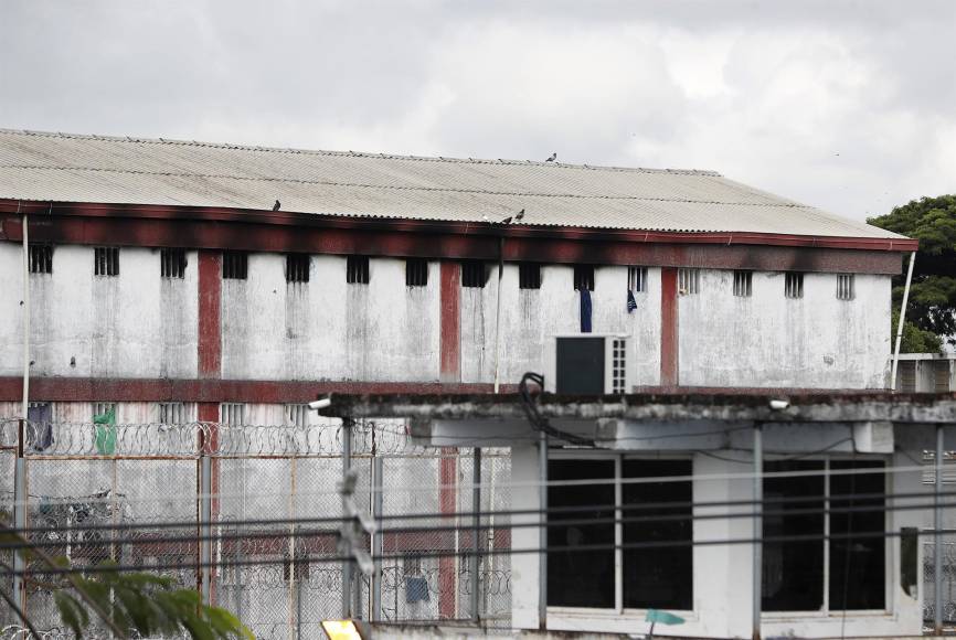 Reyerta e incendio deja al menos 51 reclusos muertos en una cárcel de Colombia (Fotos)