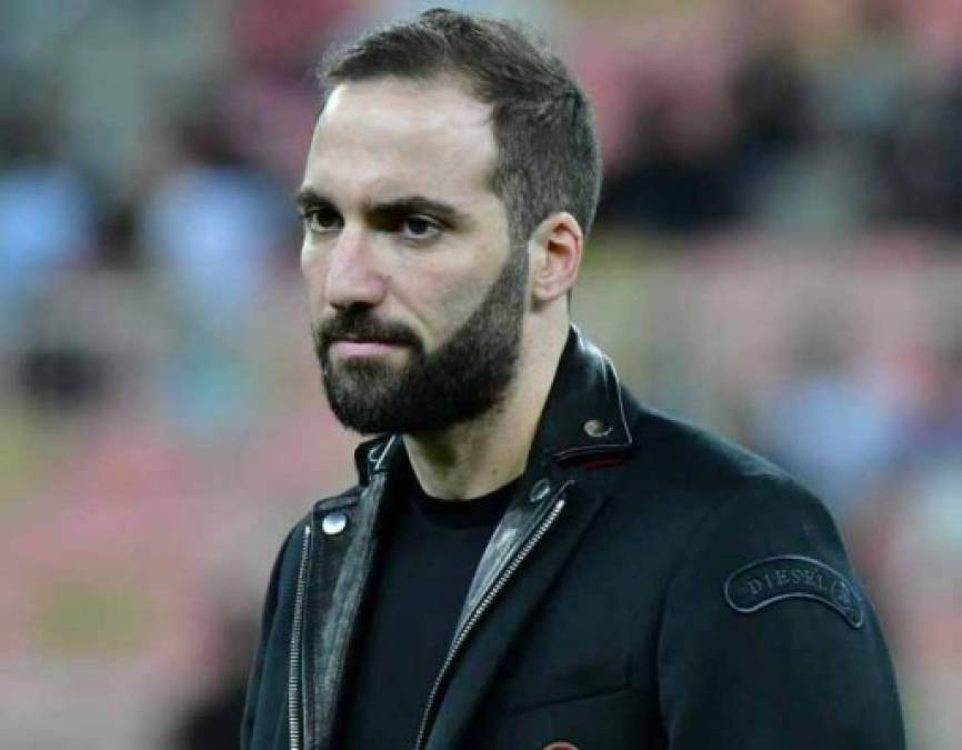 <br/>Según Sky Italia, el West Ham habría realizado un primer acercamiento para fichar a Gonzalo Higuaín. La Juventus ha tasado al delantero argentino en unos 40 millones de euros.