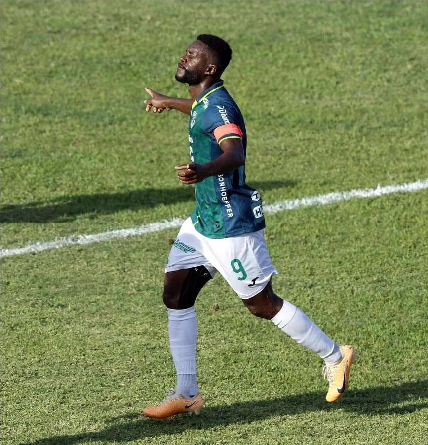 El capitán verdolaga Clayvin Zúniga selló el triunfo del Marathón.