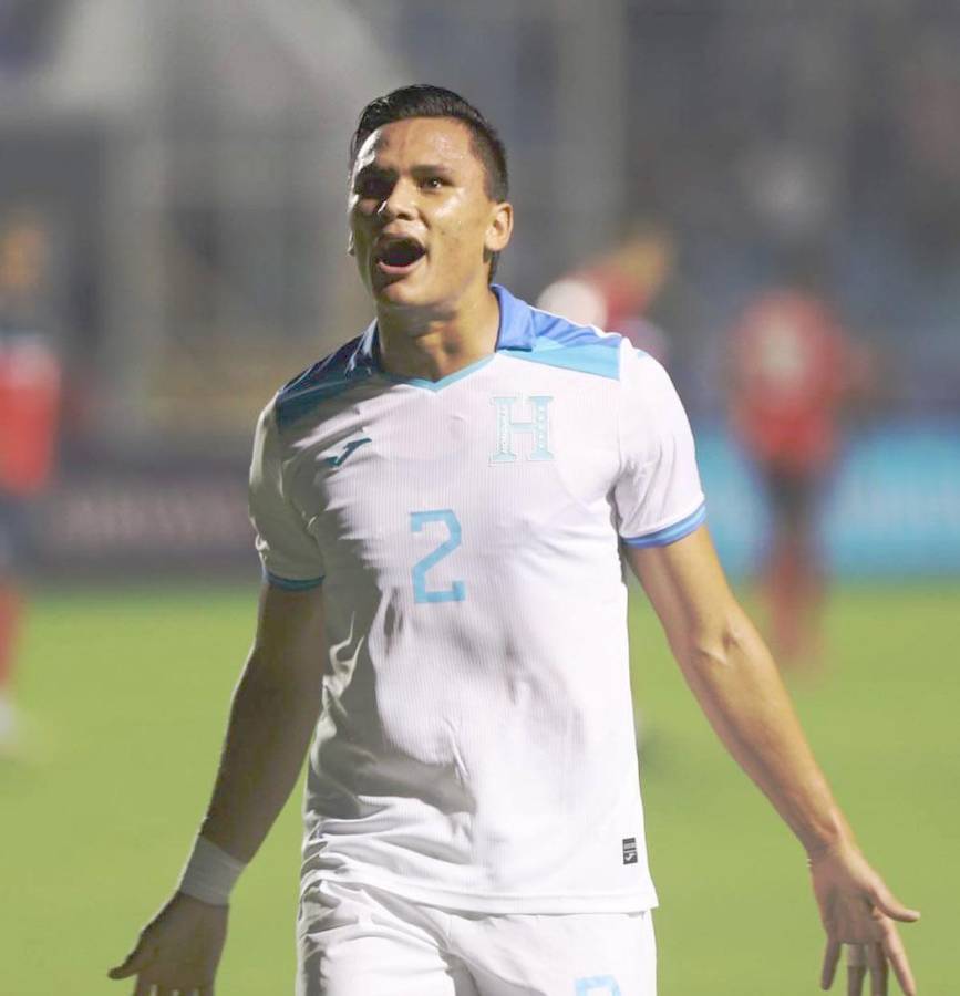 La celebración de Denil Maldonado tras su gol que puso a ganar a Honduras.
