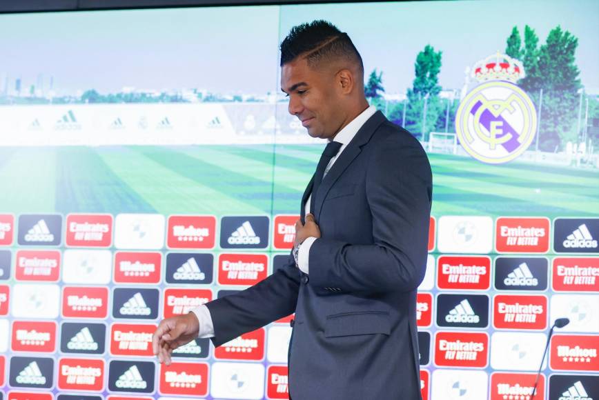 Casemiro se despidió del Real Madrid con un mensaje repleto de emoción, desde el corazón, sin poder aguantar el llanto, agradecido al presidente Florentino Pérez y a todos los que han compartido una etapa en la que ha conquistado 18 títulos, 