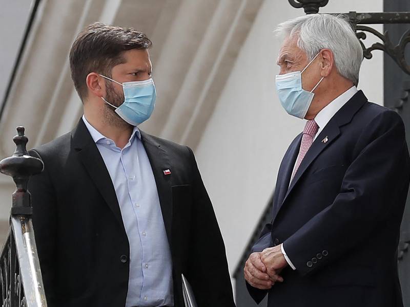 Boric se reunió este lunes con el presidente saliente, Sebastián Piñera, que lo felicitó por su victoria electoral y dio por iniciada la transición.