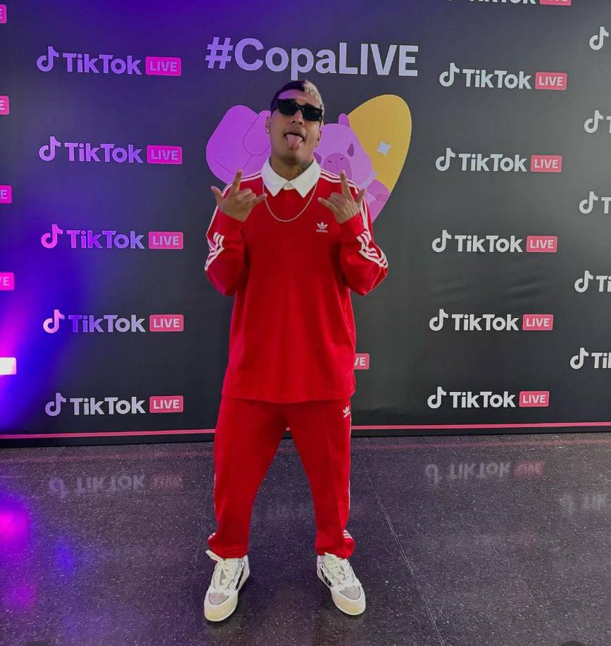 Supremo a través de un video en sus redes sociales contó su malestar de ser víctima de racismo por “ser hondureño y ser de color negro”. 