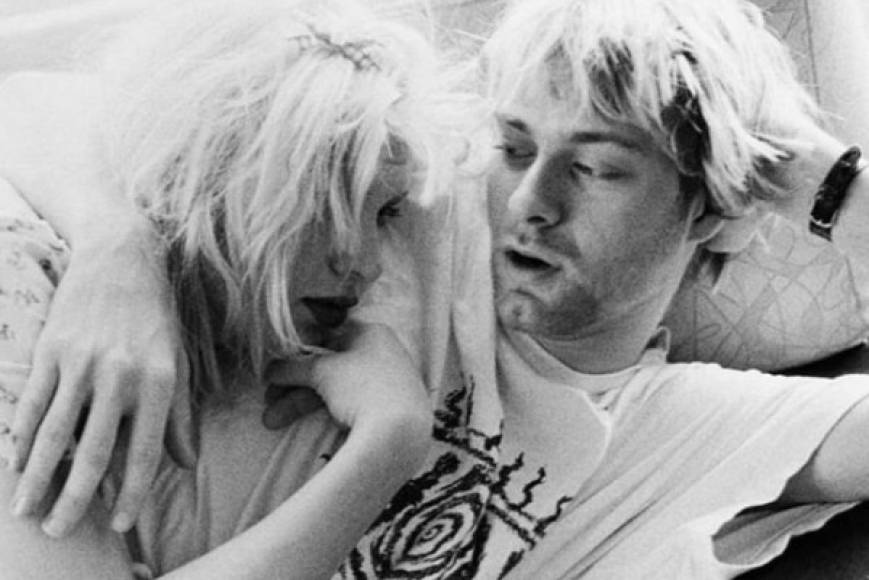 Los fans de Kurt han mantenido a flote su legado, aún siguen sonando sus canciones en la radio y distintas plataformas. Este 5 de abril el líder de Nirvana se ha convertido en 'trendic topic' tras el aniversario de su muerte.