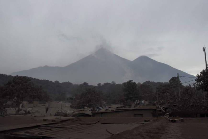 El volcán de Fuego en Guatemala, es el último en cobrar vidas tras las erupciones.