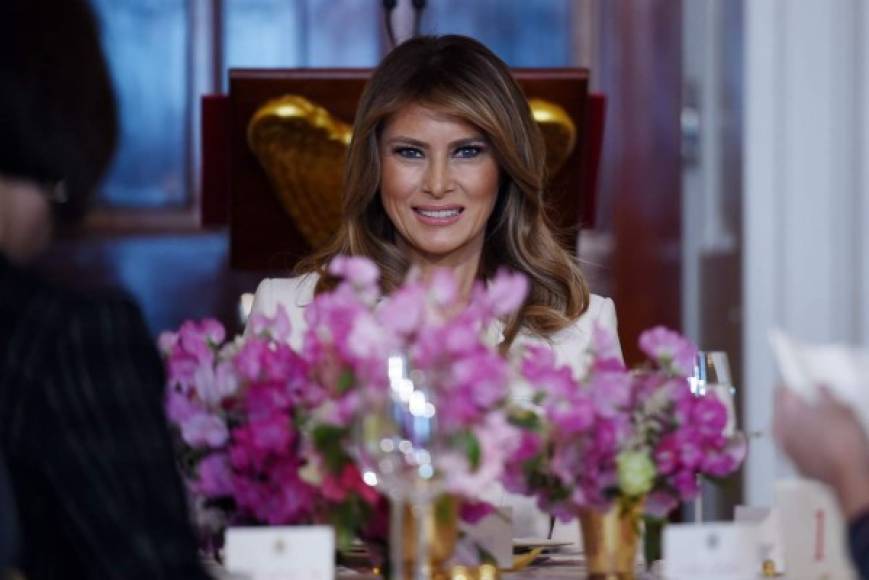 Tras la cena de gala, Melania ofreció este lunes un almuerzo para las esposas de los gobernadores en la Casa Blanca.