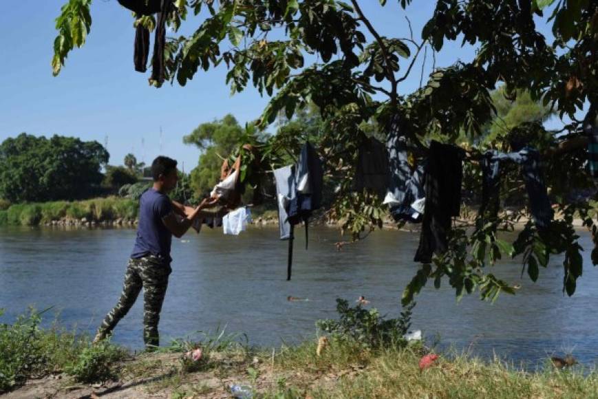 Ambos países llegaron a un acuerdo en junio de 2019 por el cual Estados Unidos retiraba su amenaza de imponer aranceles a los productos mexicanos a cambio de que el Gobierno mexicano desplegara la Guardia Nacional en la frontera con Guatemala para frenar el flujo migratorio. EFE