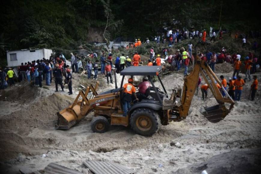 Este es uno de los mayores desastres que se registran en Guatemala en la irregular época lluviosa de 2015, que se inició en mayo pasado..<br/>
