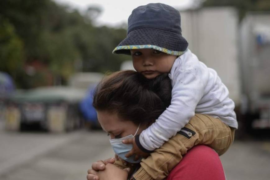 'Y nosotros por eso agarramos el sueño americano, porque nosotros no tenemos nada', enfatizó.<br/><br/>La primera caravana de este tipo salió en 2018 procedente de Honduras y desde entonces varios grupos migrantes han intentado repetir el trayecto junto a miles de compatriotas, aunque sin éxito en muchos casos.<br/>